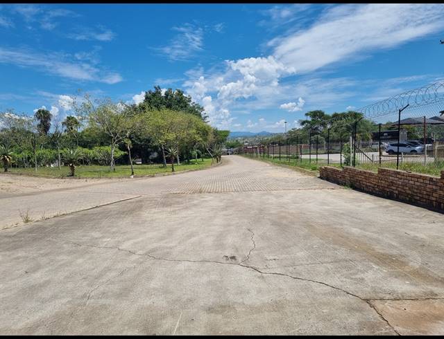 6,218M² WAREHOUSE TO LET IN ROCKY DRIFT
